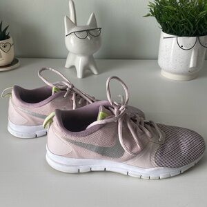 Nike training flex essential tr pink